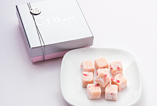 生チョコレート（ストロベリーシャンパン）（16個入り）